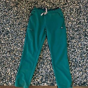 Small Green Figs Scrub Pants